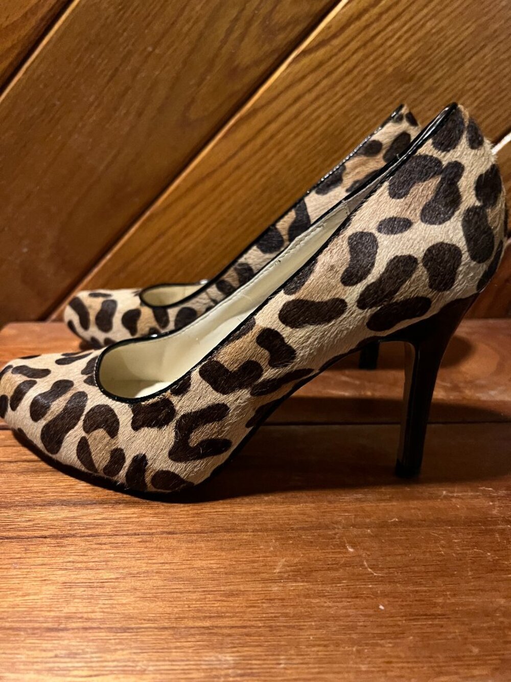 Max Studio Leopard Pumps Size 6 with 3" heel